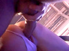 clip Ana Martin baisée sur le stand d'un salon érotique